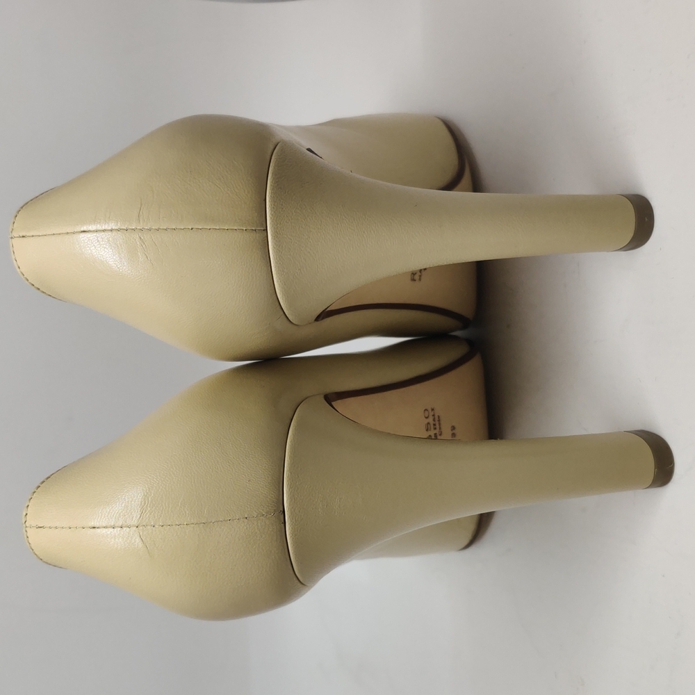 Francesco Russo Round Toe Butter 4.25" High Heel Sz 6 US / 39 IT - Picture 8 of 8
